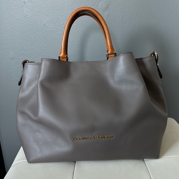 Dooney & Bourke large Barlow bag - Picture 2 of 10